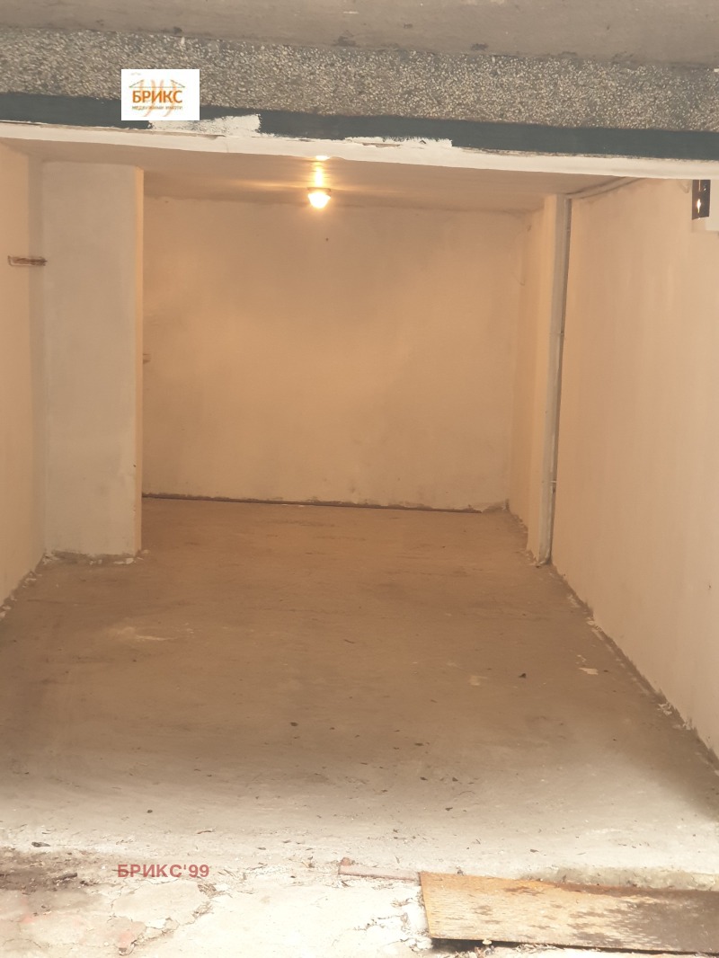 Дава под наем ГАРАЖ, ПАРКОМЯСТО, гр. София, Лозенец, снимка 2 - Гаражи и паркоместа - 53265314