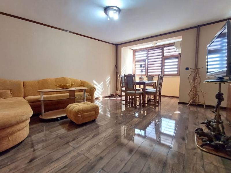 Para alugar  2 quartos Chumen , Centar , 90 m² | 24573638