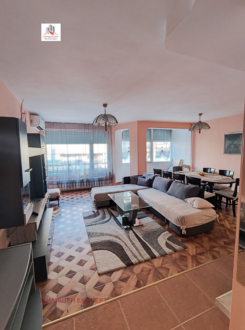 K pronájmu  2 ložnice Sofia , Borovo , 100 m2 | 47762192 - obraz [2]