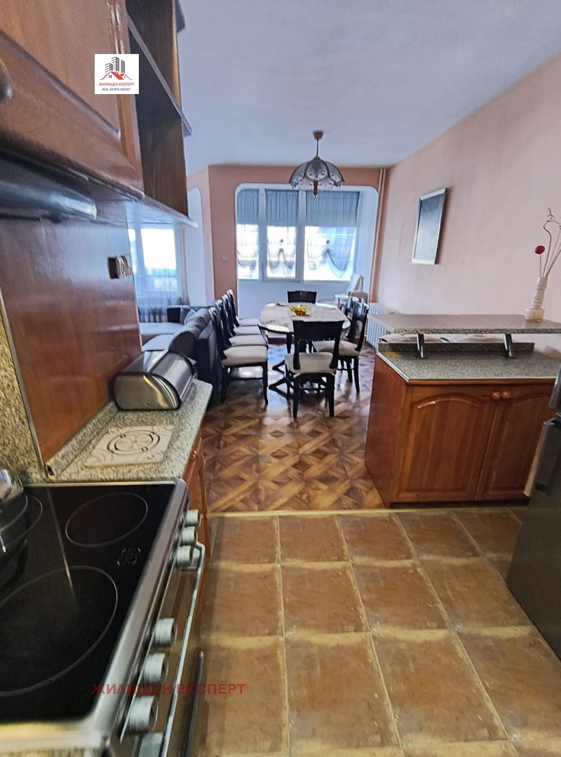 K pronájmu  2 ložnice Sofia , Borovo , 100 m2 | 47762192 - obraz [3]