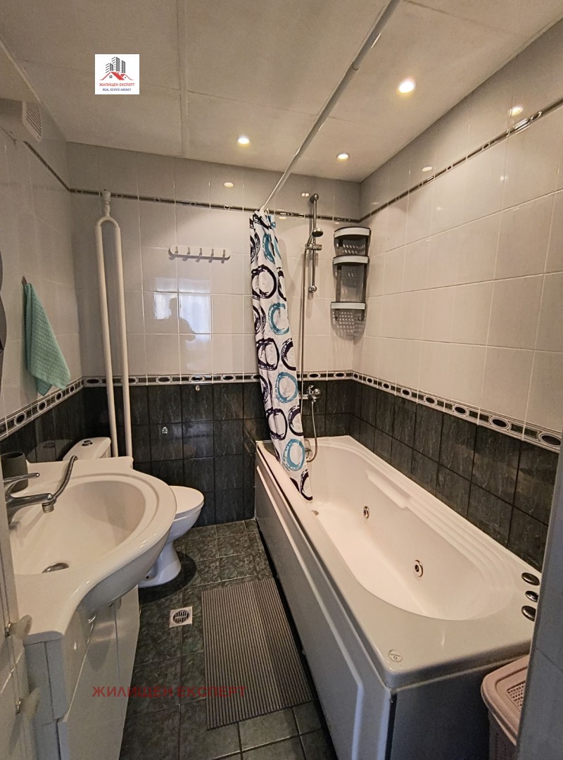K pronájmu  2 ložnice Sofia , Borovo , 100 m2 | 47762192 - obraz [15]