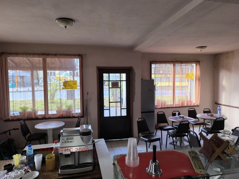 Дава под наем МАГАЗИН, гр. Божурище, област София област, снимка 4 - Магазини - 52592111