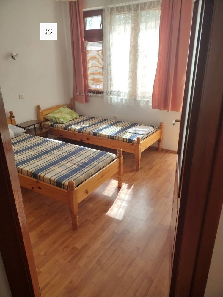 Til leie  1 soverom Burgas , Tsentar , 90 kvm | 94100960