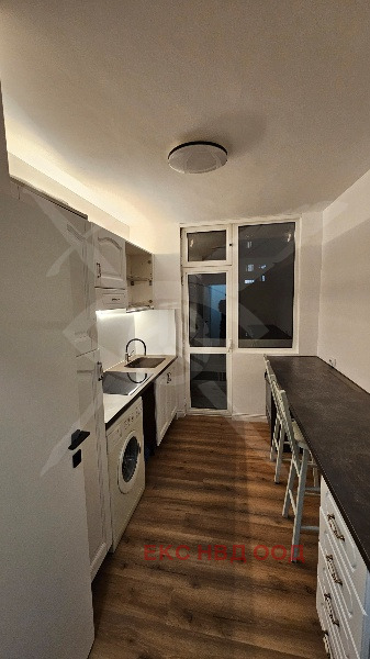 Дава под наем 3-СТАЕН, гр. Пловдив, Кючук Париж, снимка 4 - Апартаменти - 53534876