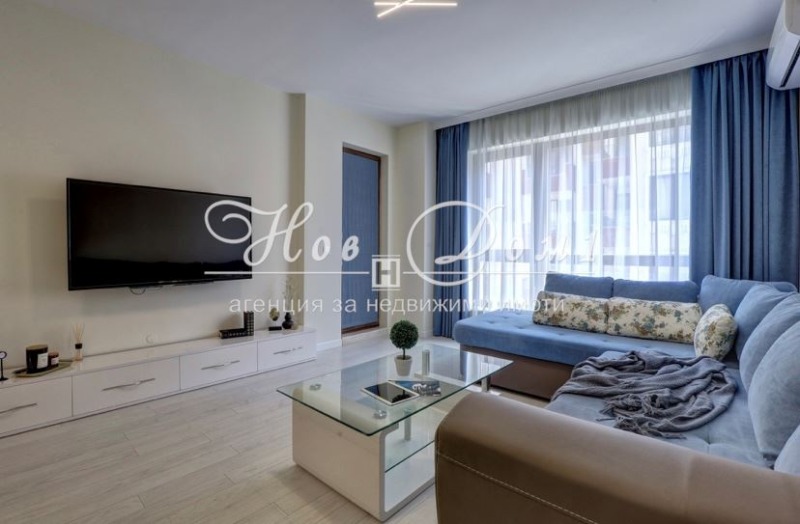 De inchiriat  1 dormitor Varna , Țentâr , 70 mp | 27375913 - imagine [2]