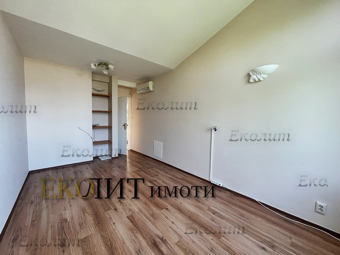 Дава под наем 4-СТАЕН, гр. София, Лозенец, снимка 8 - Апартаменти - 56322078