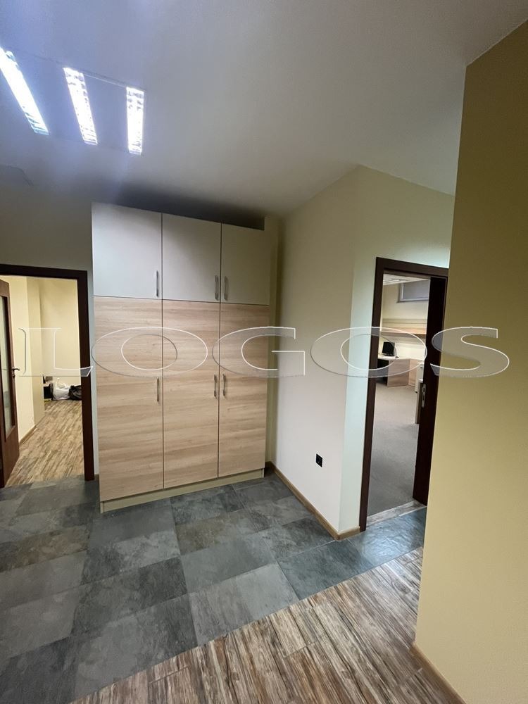Дава под наем ОФИС, гр. Варна, Бриз, снимка 11 - Офиси - 53232585