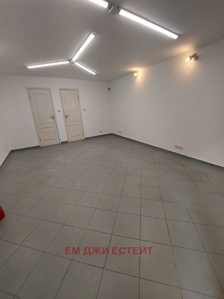Te huur  Winkel Sofia , Tsentar , 29 m² | 86501754 - afbeelding [3]