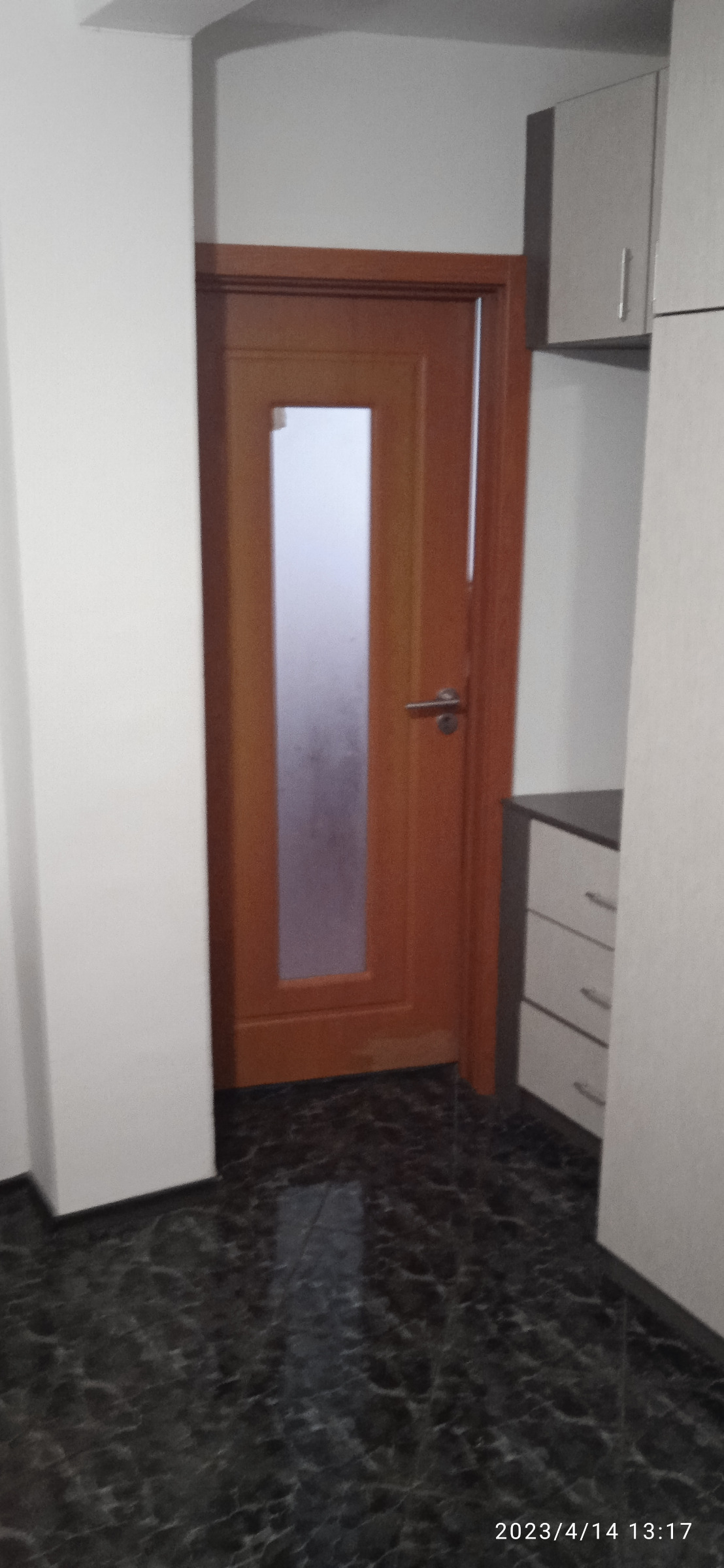 Дава под наем 3-СТАЕН, гр. Варна, Колхозен пазар, снимка 12 - Апартаменти - 53641214