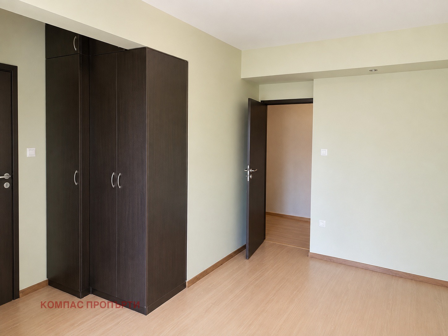 Дава под наем 3-СТАЕН, гр. София, Иван Вазов, снимка 3 - Апартаменти - 55922259