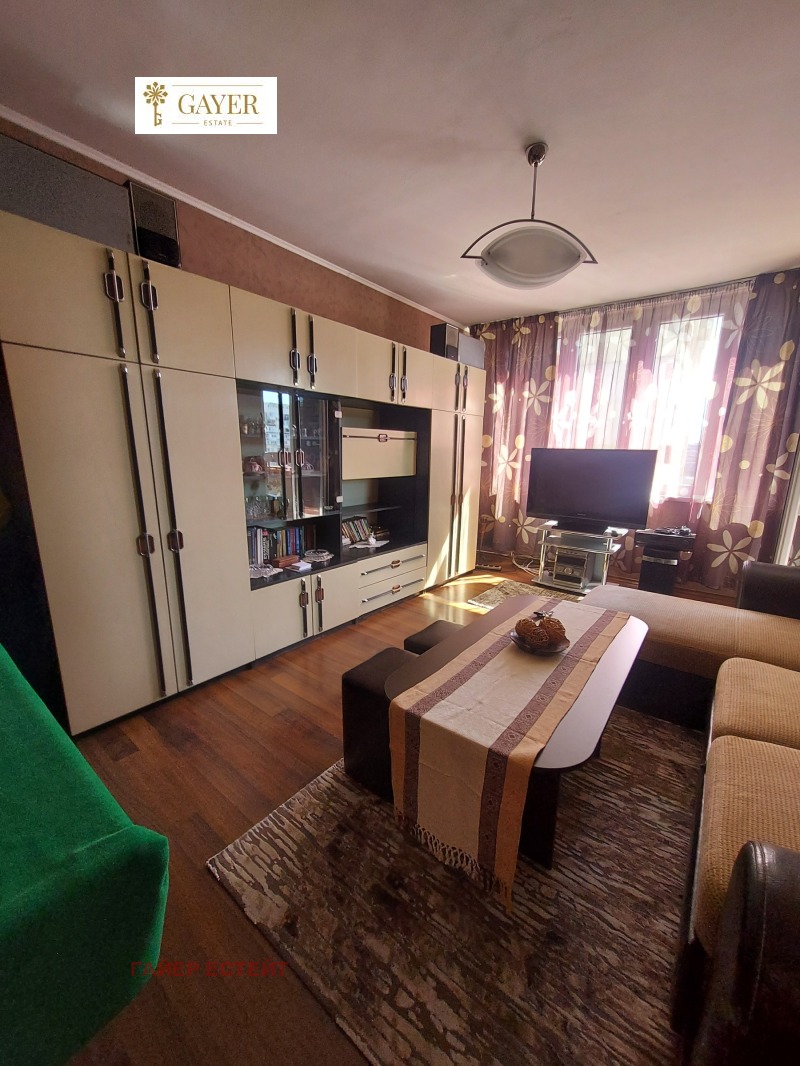 Дава под наем 2-СТАЕН, гр. София, Център