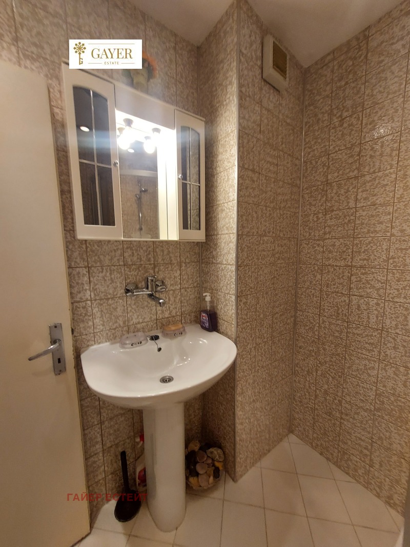 Дава под наем 2-СТАЕН, гр. София, Център, снимка 16 - Апартаменти - 53363902