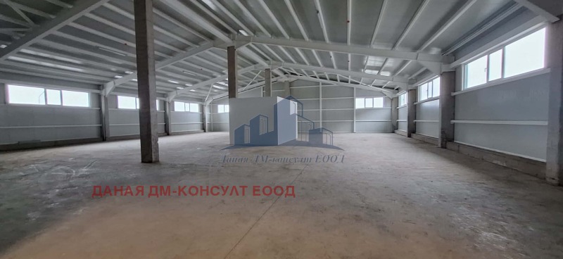 Дава под наем СКЛАД, гр. Шумен, Промишлена зона, снимка 6 - Складове - 53170634