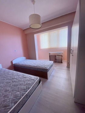 2 slaapkamers Zornitsa, Burgas 8