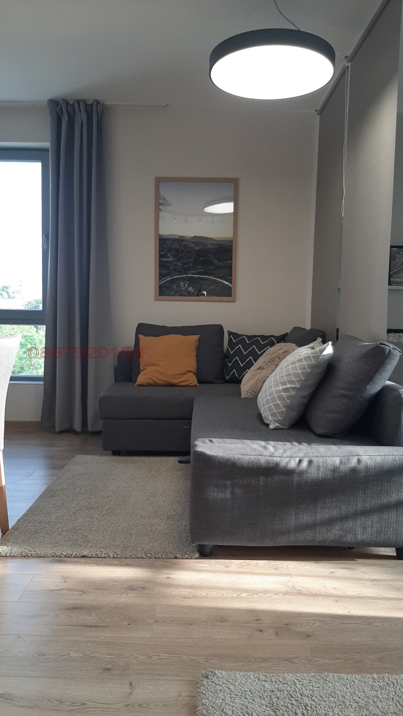 Para alugar  1 quarto Plovdiv , Trakiia , 70 m² | 94818196