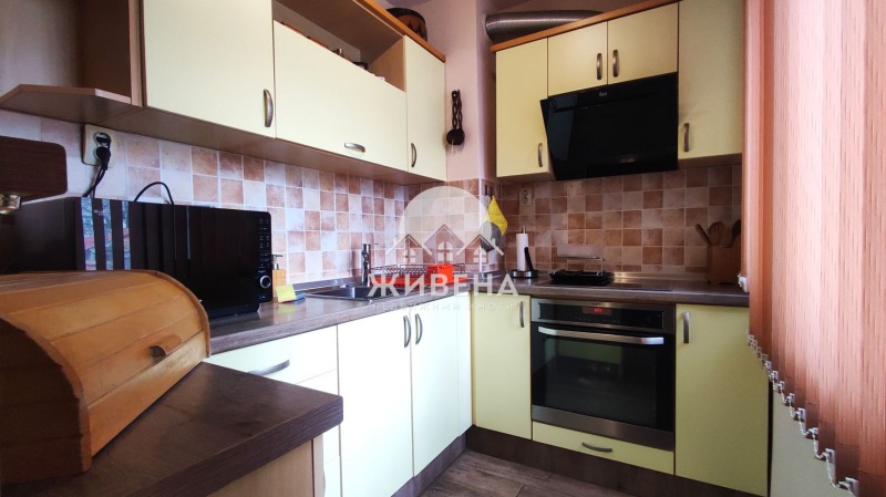 Дава под нем  4-стаен, град Варна, Левски 1 •  750 € • ID 99887290 — holmes.bg - [1] 