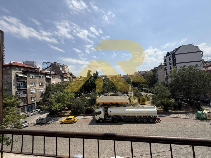 Издаје се  Канцеларија Софија , Центар , 100 м2 | 31640391 - слика [11]