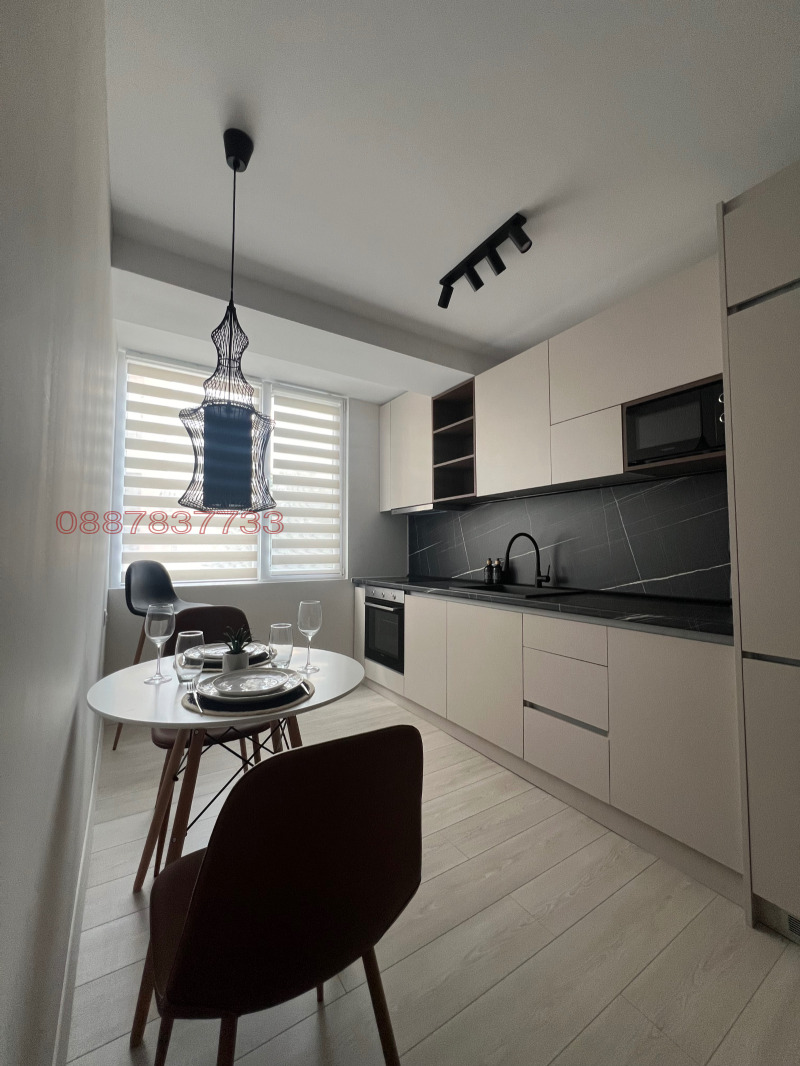 K pronájmu  1 ložnice Stara Zagora , Centar , 60 m2 | 51423338 - obraz [2]