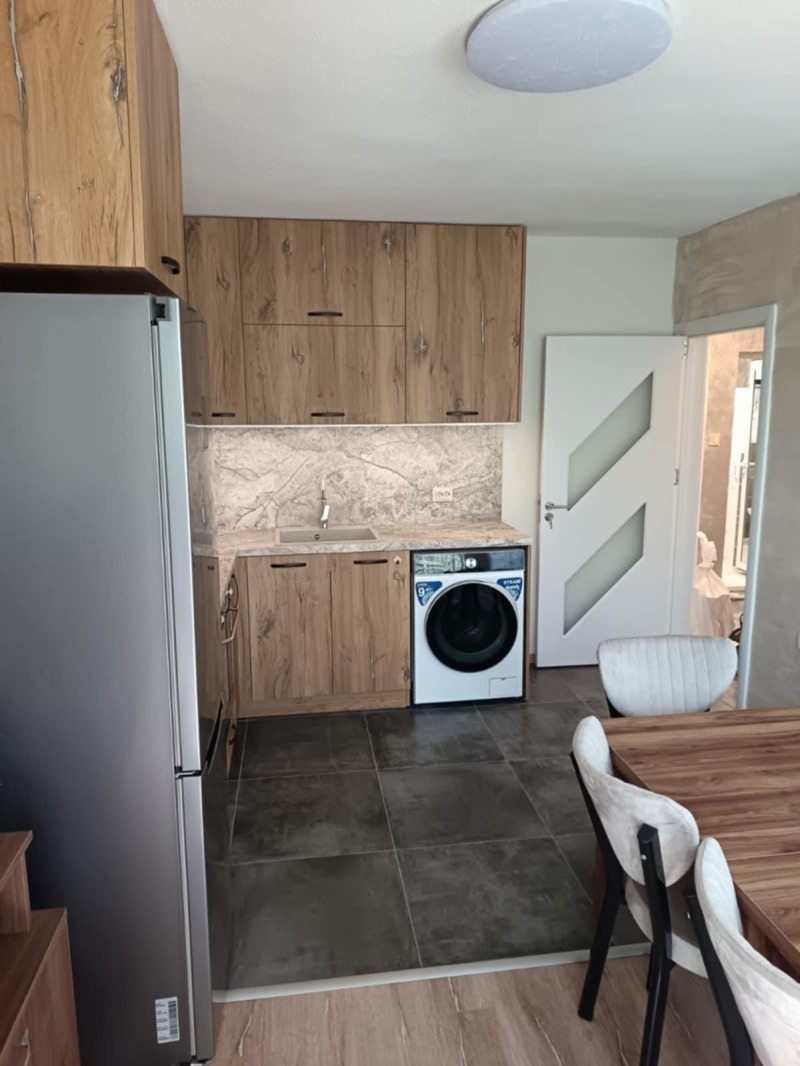 Til leie  2 soverom Plovdiv , Karsjijaka , 70 kvm | 66208623 - bilde [2]