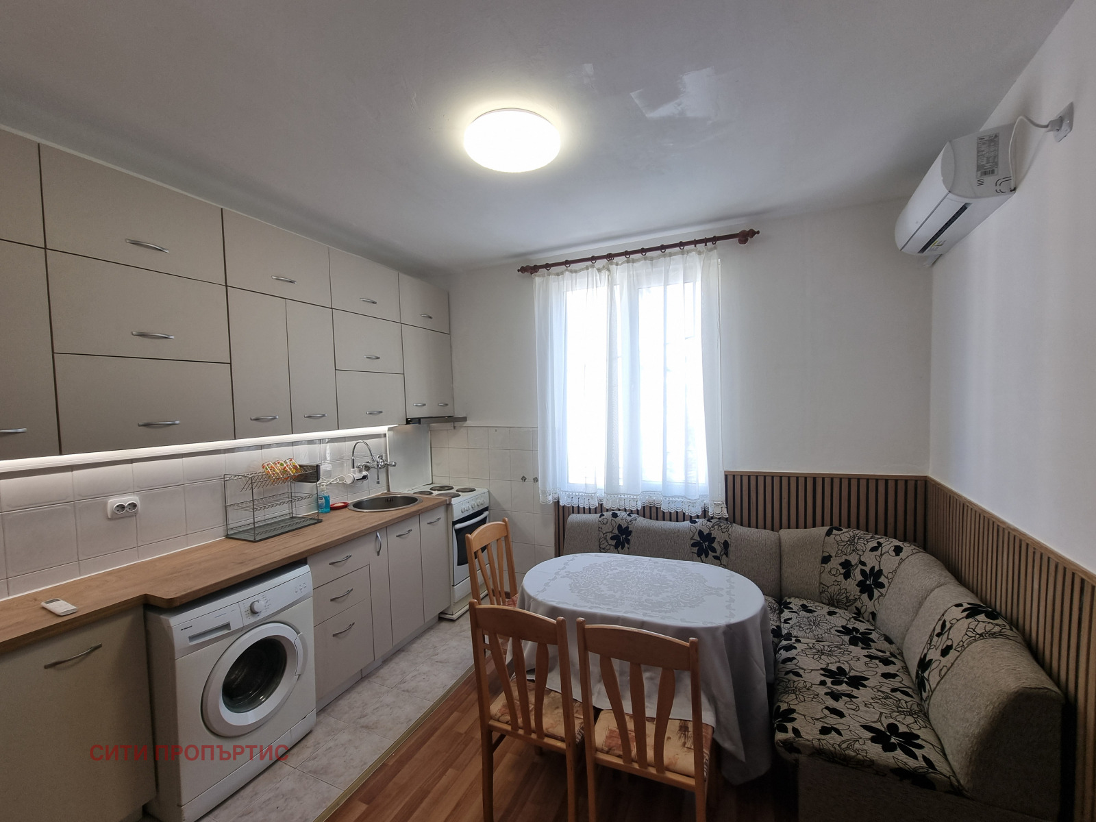 Дава под наем 3-СТАЕН, гр. Благоевград, Идеален център