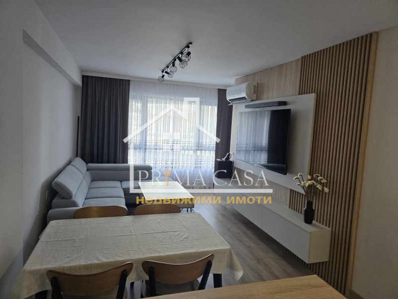 A louer  2 chambres Plovdiv , Hristo Smirnenski , 94 m² | 84144312