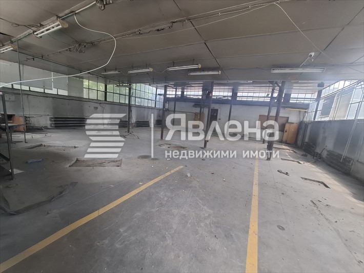 Do wynajęcia  Składowanie Warna , Pobeda , 200 mkw | 50717554 - obraz [6]