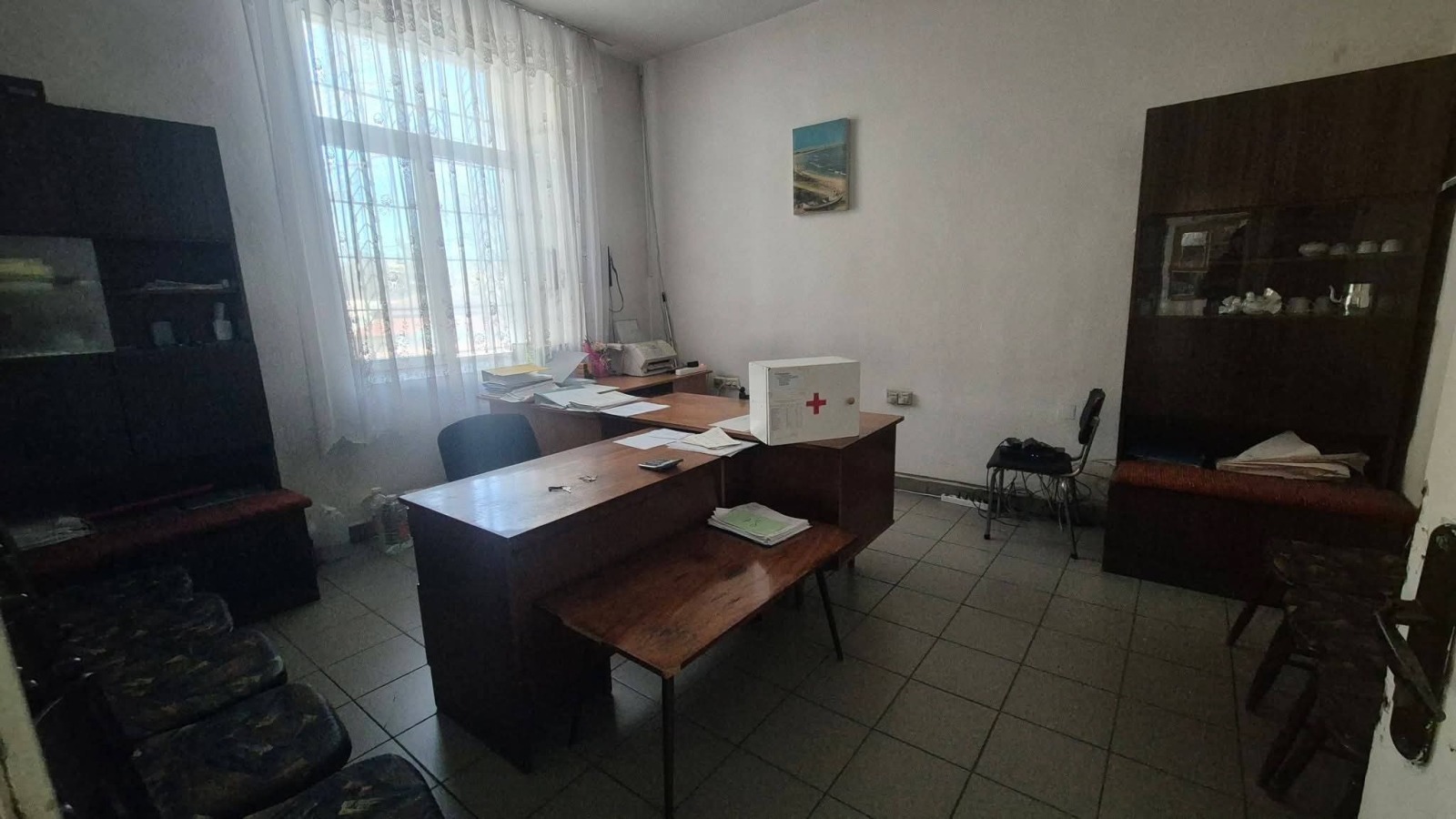 Дава под наем ОФИС, гр. Асеновград, област Пловдив, снимка 3 - Офиси - 55258819