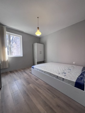 2 Schlafzimmer Zentar, Sofia 4