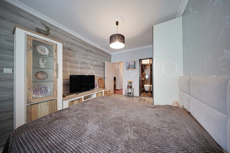 Дава под наем 3-СТАЕН, гр. София, Център, снимка 11 - Апартаменти - 52991545