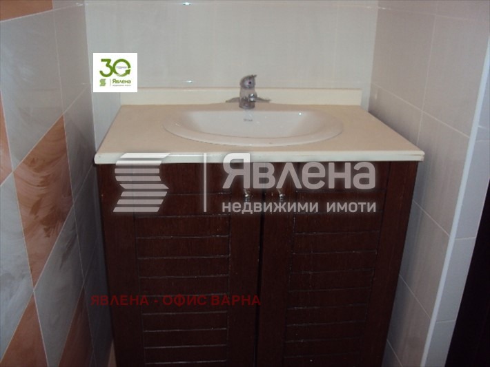 Дава под наем МАГАЗИН, гр. Варна, Център, снимка 3 - Магазини - 56228440