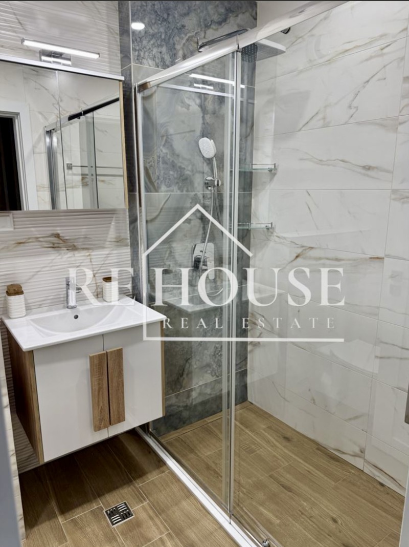 De inchiriat  1 dormitor Varna , Vâzrajdane 1 , 70 mp | 29074693 - imagine [13]