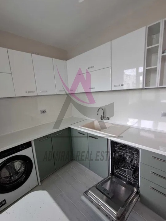 Zu vermieten  2 Schlafzimmer Warna , Mladost 1 , 60 qm | 65616354