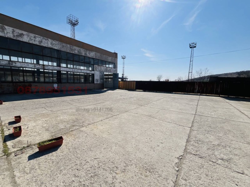 Дава под наем СКЛАД, гр. Стара Загора, м-т Голеш, снимка 2 - Складове - 52780781