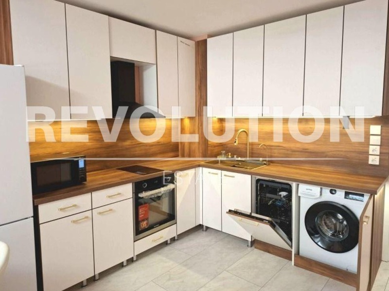 Дава под наем 3-СТАЕН, гр. Варна, Левски 1, снимка 2 - Апартаменти - 53557786