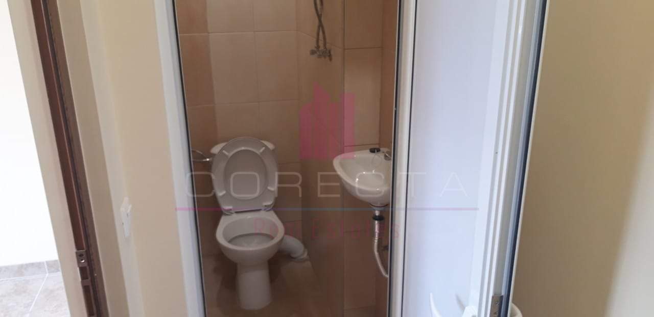 Дава под наем МАГАЗИН, гр. Русе, Център, снимка 4 - Магазини - 54212846