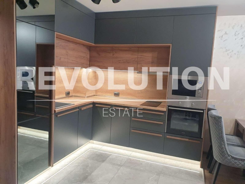 Дава под нем  2-стаен, град Пловдив, Каменица 1 •  650 € • ID 56146759 — holmes.bg - [1] 