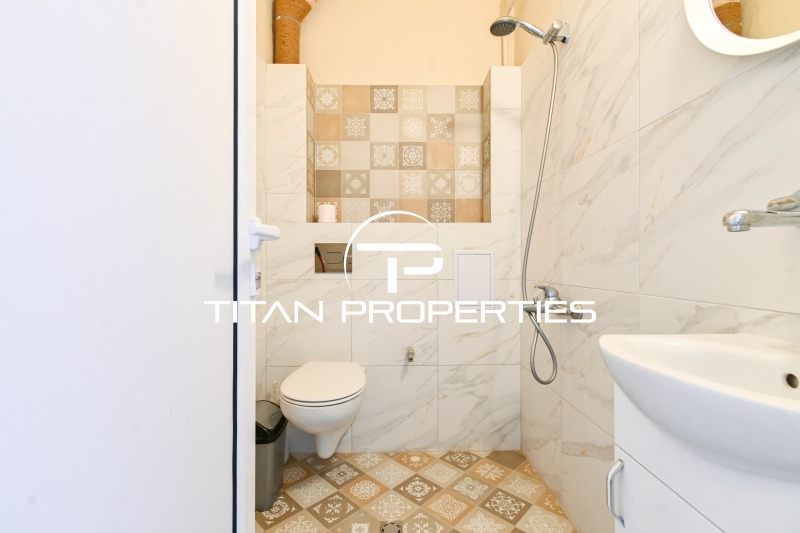 Дава под наем 2-СТАЕН, гр. София, Център, снимка 8 - Апартаменти - 52983625