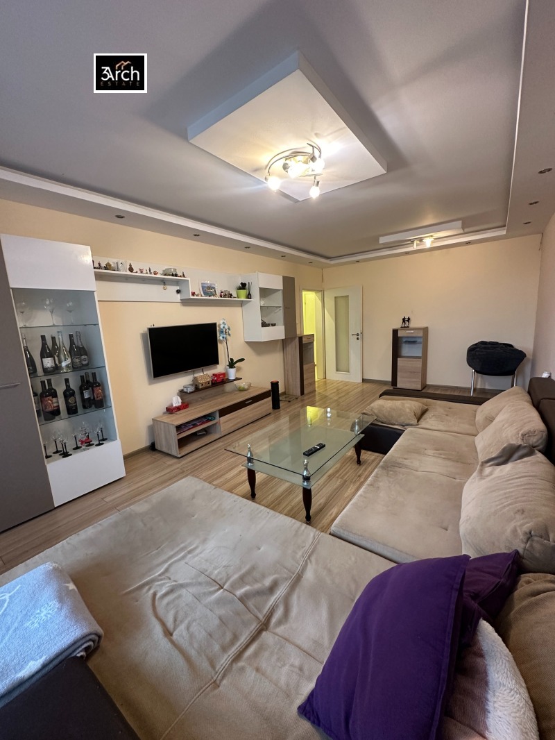 Te huur  3 slaapkamers Sofia , Mladost 4 , 120 m² | 89249869 - afbeelding [2]