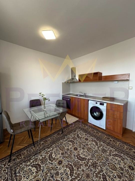 Дава под наем 2-СТАЕН, гр. Варна, Младост 1