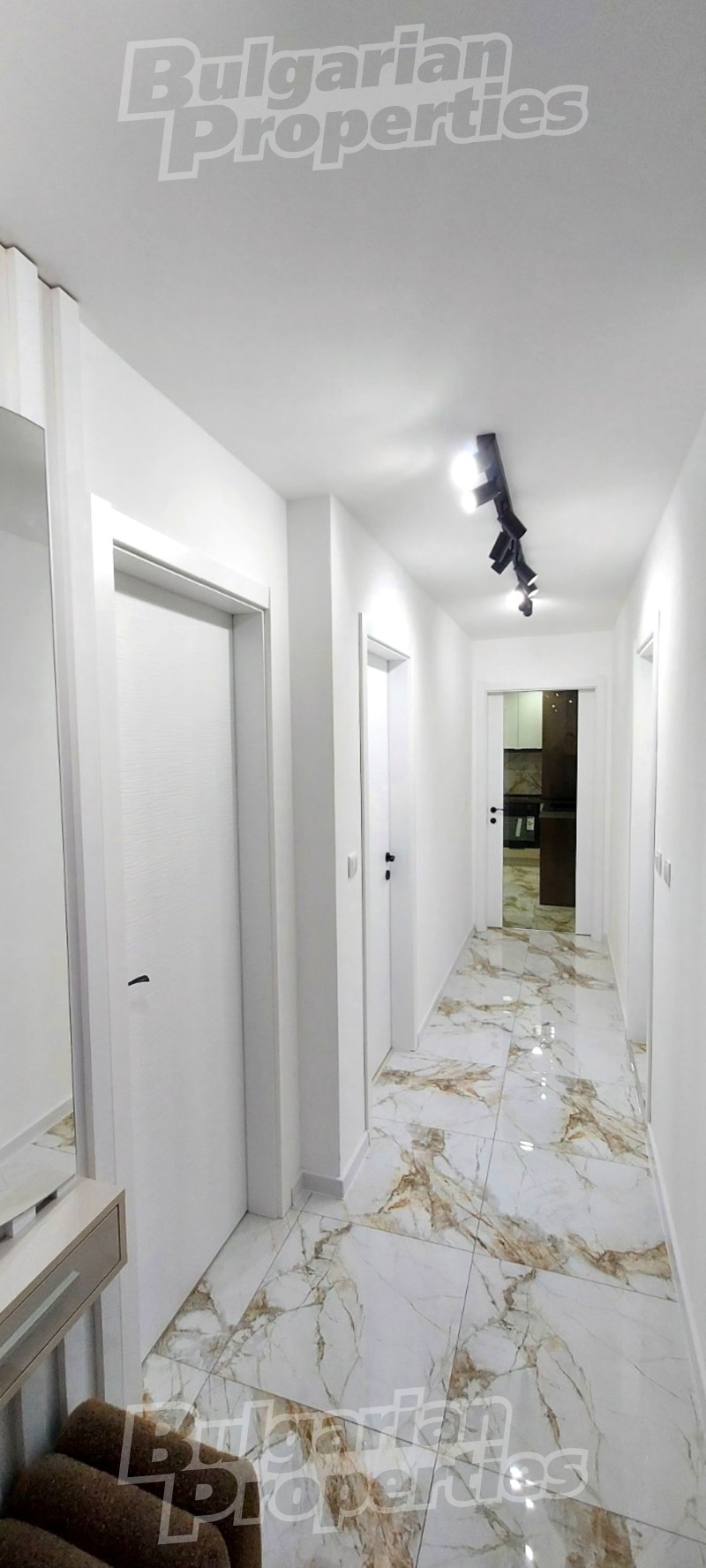 Дава под наем 3-СТАЕН, гр. Шумен, 5-ти полк, снимка 4 - Апартаменти - 53021097