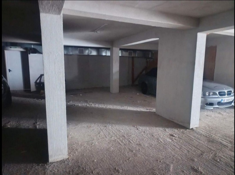 Дава под наем ГАРАЖ, ПАРКОМЯСТО, гр. Кърджали, Промишлена зона - Б, снимка 2 - Гаражи и паркоместа - 52605194