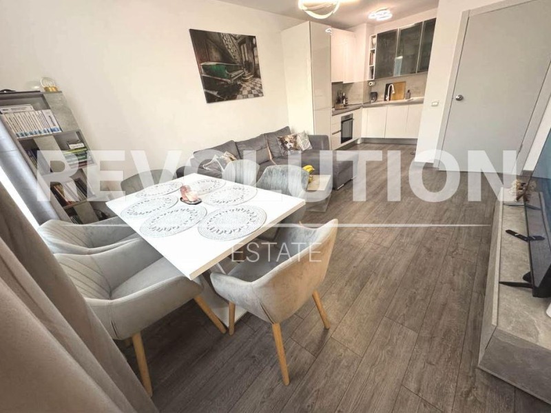 Дава под наем 2-СТАЕН, гр. Варна, к.к. Св.Св. Константин и Елена