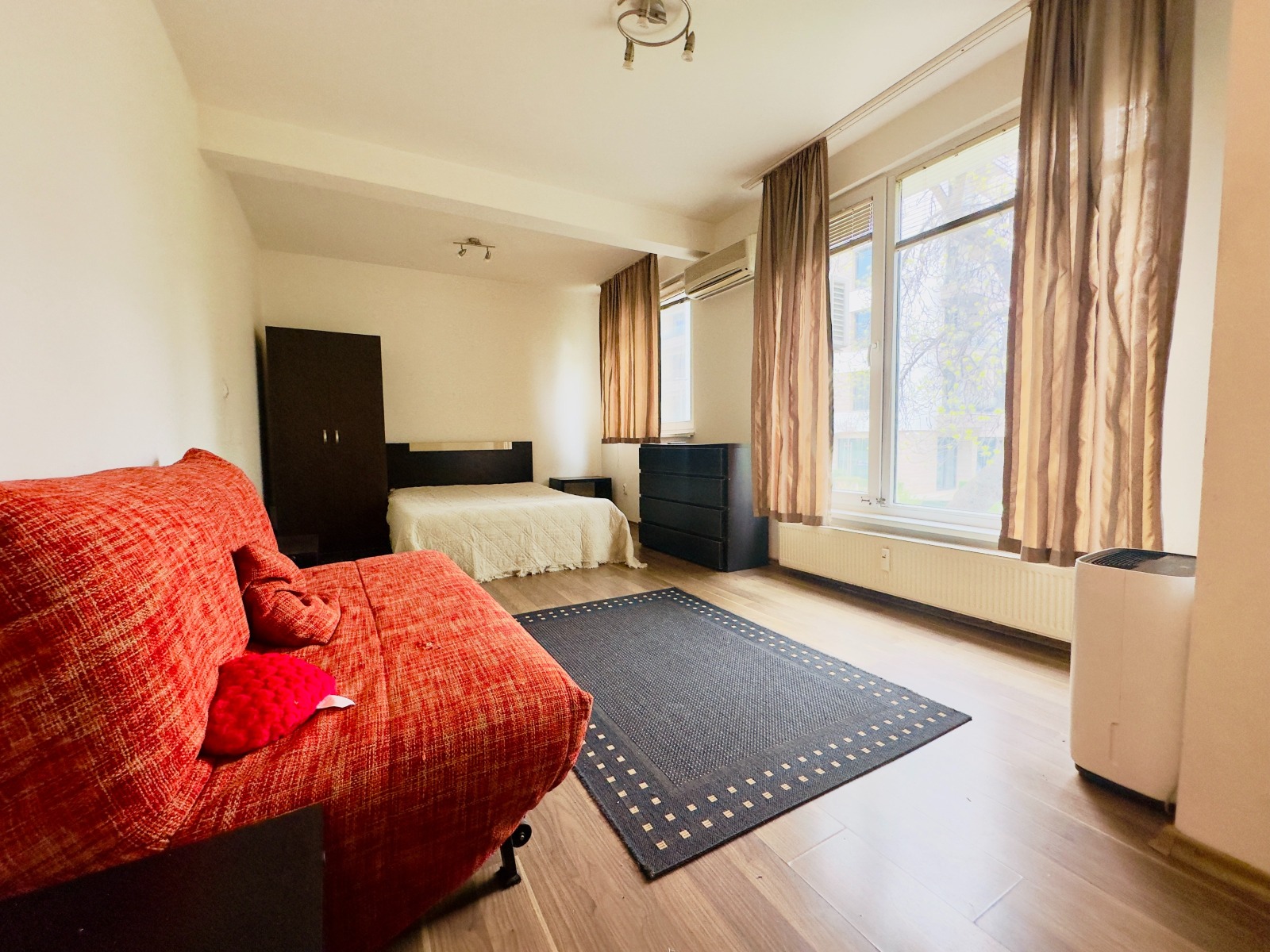 Дава под наем 1-СТАЕН, гр. София, Изток, снимка 6 - Апартаменти - 54222915