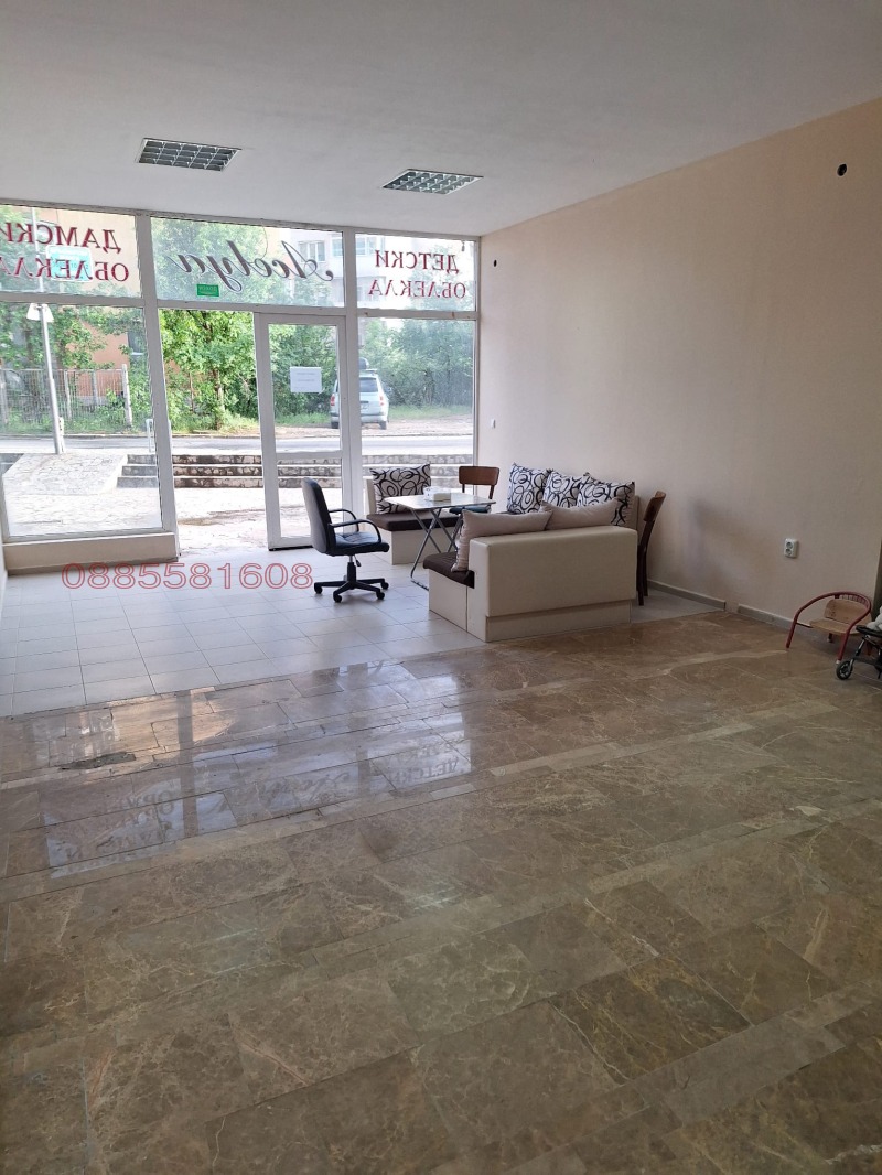 Дава под Наем МАГАЗИН в град Кърджали, Възрожденци - 50 кв.м / 230.08 € » 450 лв.