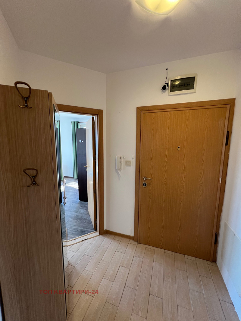 Zu vermieten  1 Schlafzimmer Sofia , Zentar , 55 qm | 60891130 - Bild [12]