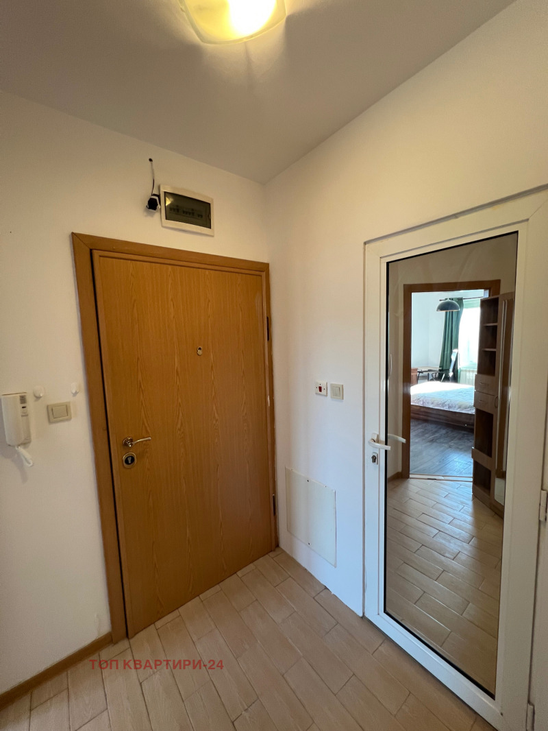 Zu vermieten  1 Schlafzimmer Sofia , Zentar , 55 qm | 60891130 - Bild [11]
