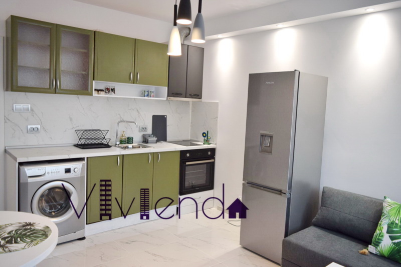Издаје се  1 спаваћа соба Софија , Левски В , 50 м2 | 43567501