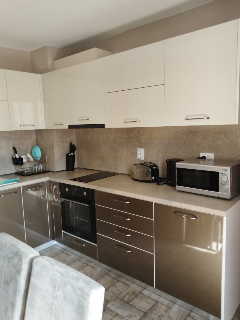 Дава под наем 2-СТАЕН, гр. Бургас, Възраждане, снимка 6 - Апартаменти - 52220865