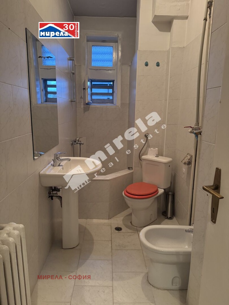 Дава под наем 4-СТАЕН, гр. София, Център, снимка 12 - Апартаменти - 52369594