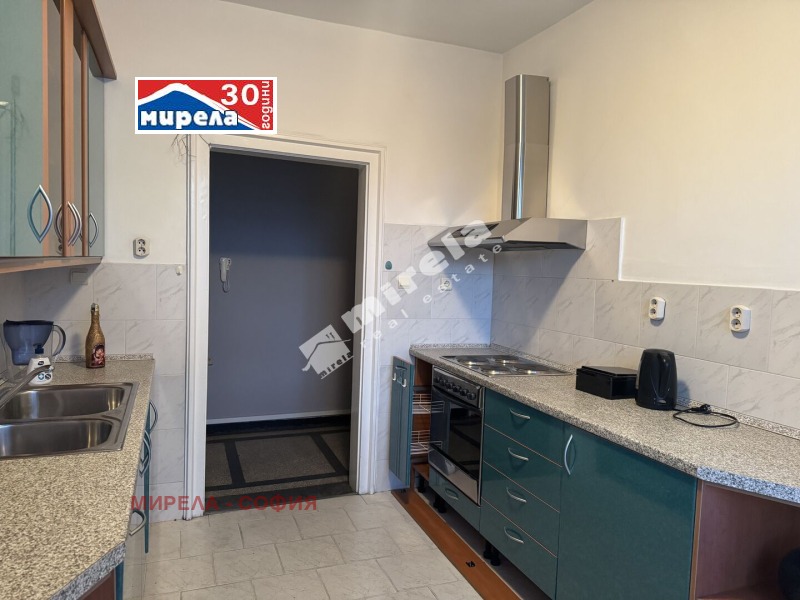 Дава под наем 4-СТАЕН, гр. София, Център, снимка 9 - Апартаменти - 52369594